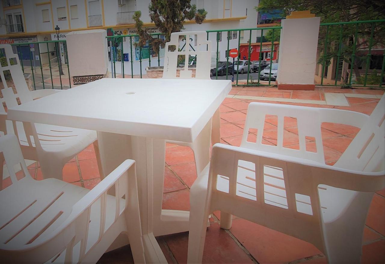 Apartamentos La Libertad Estepona Luaran gambar