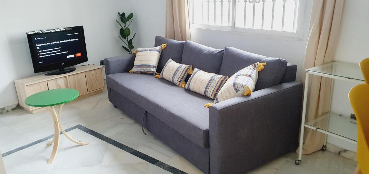 Apartamentos La Libertad Estepona Luaran gambar
