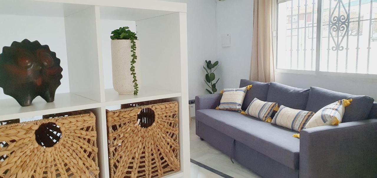 Apartamentos La Libertad Estepona Luaran gambar